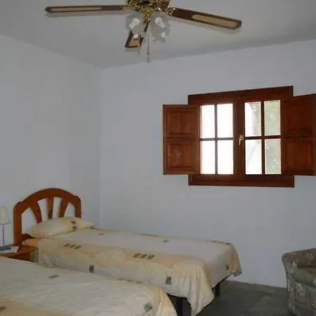 Cho Manuel Hotel 2*